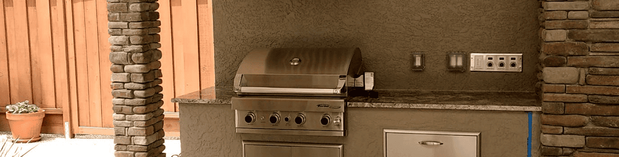 Outdoor kitchenette in the shade