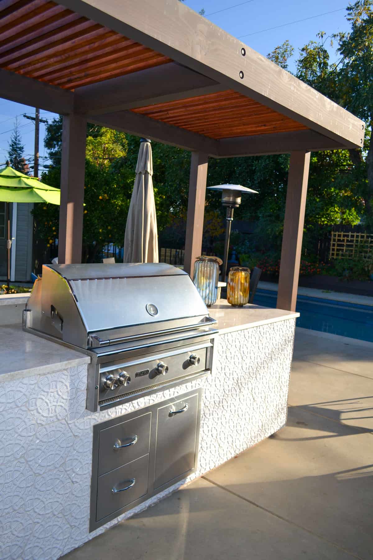 Outdoor Kitchen with Custom Tile in Campbell Unlimited Outdoor Kitchen